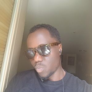 Meet your Posher, Samuel